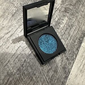 Dose of Colors Vibrant Teal Eyeshadow